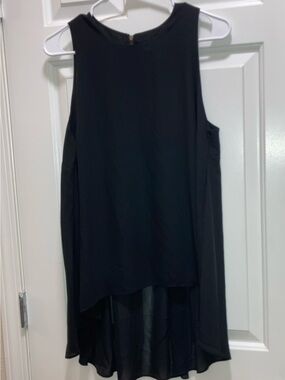 Aryeh Womens Black High Low Sleeveless Blouse Size Medium New